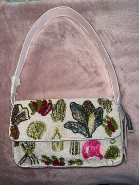 Viral beaded bag vegetables NWT